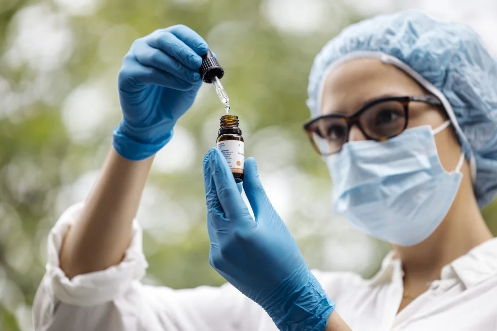 CBD Lab Testing with Evopure CBD Oil with Pipette