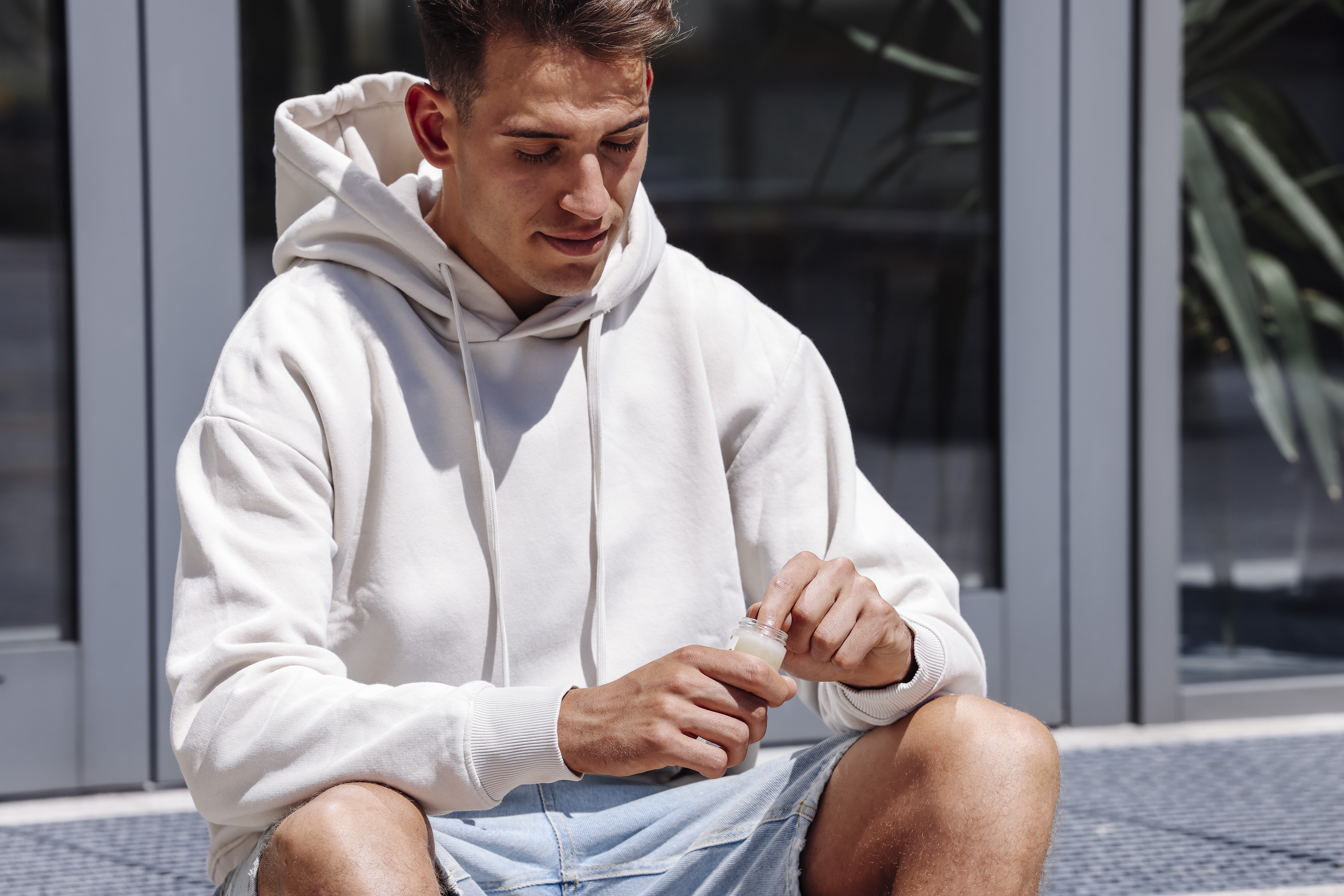 Evopure CBD Relief Balm in use
